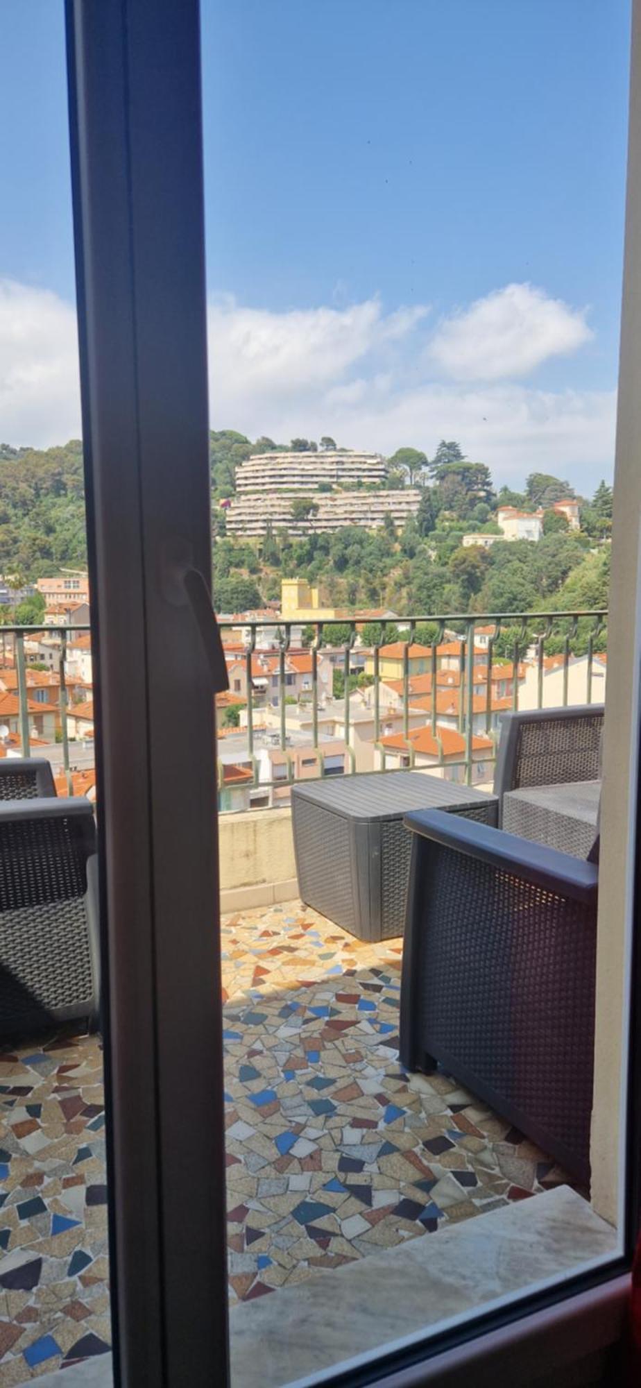 Apartment 26m2 Avec Terrasse 16m2 Nizza